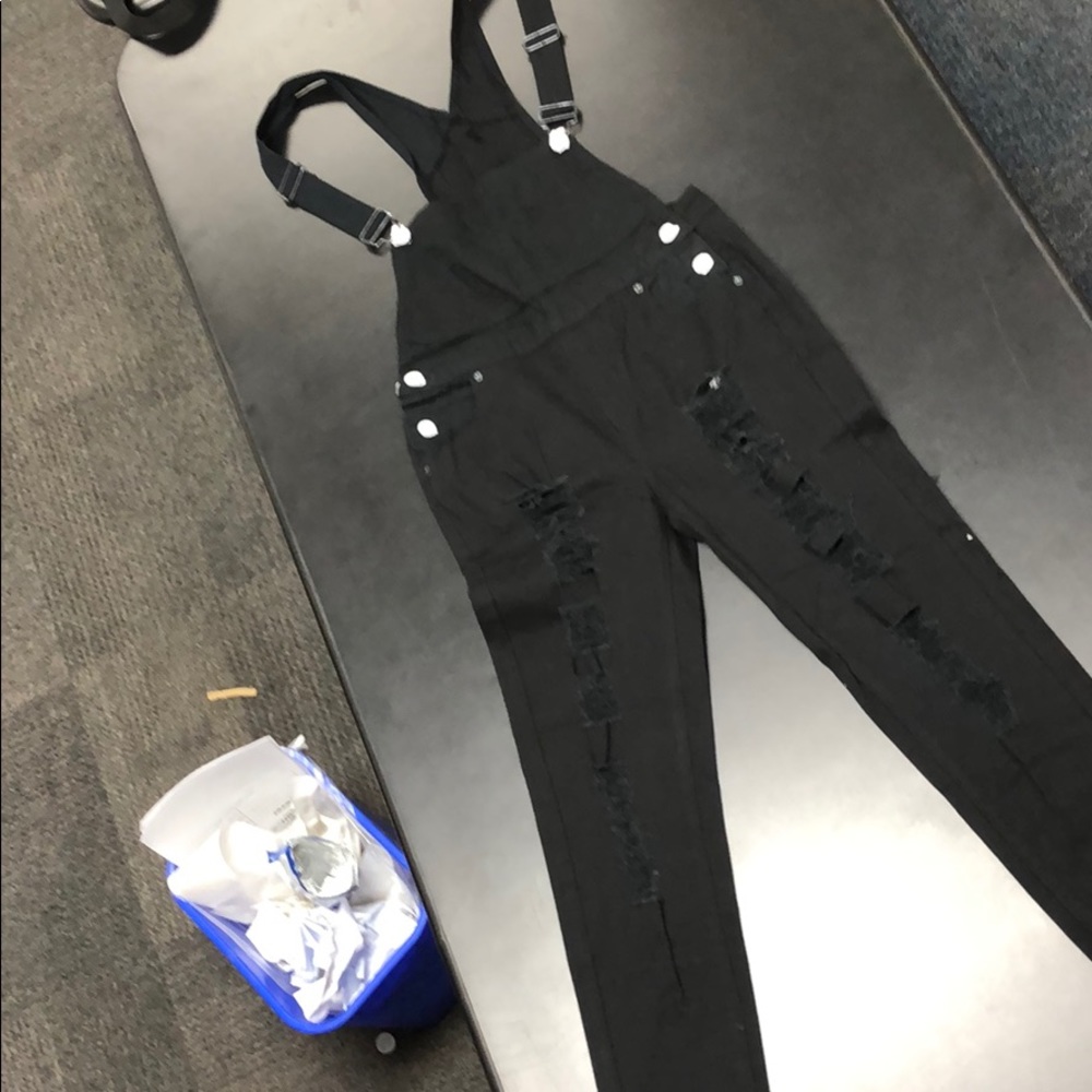 Black - Picture 2 of 3